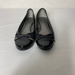 Liz Claiborne flat leather shoe